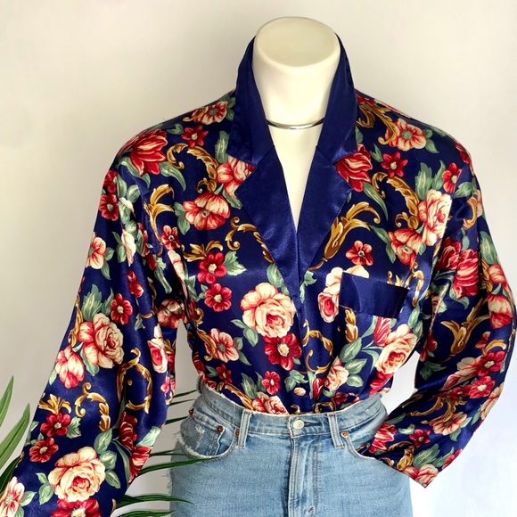 v i n t a g e :: Silky Floral Satin Flowy Pajama Blouse - Picture 10 of 10